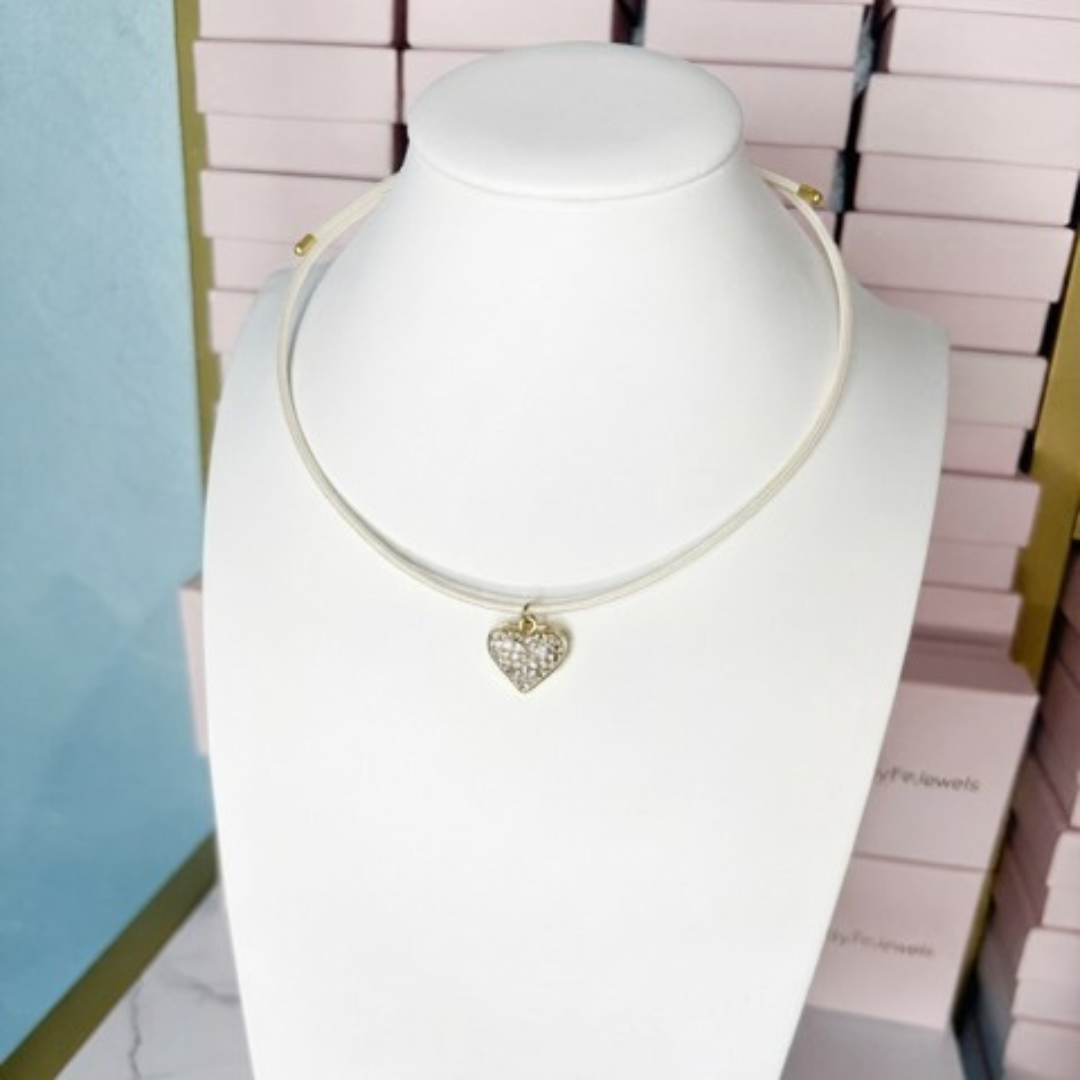 Collana magnetica con ciondolo