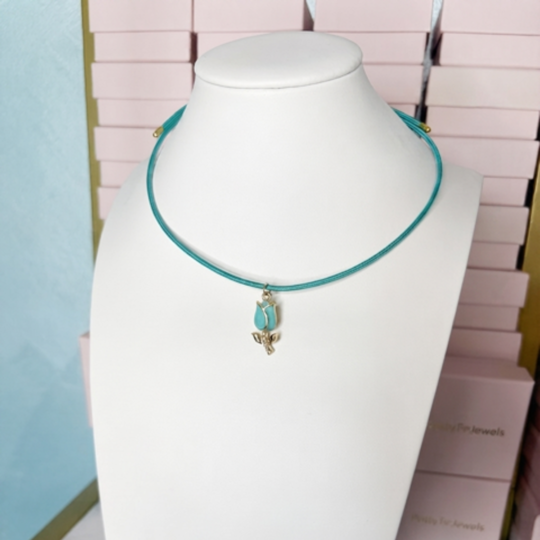 Collana magnetica con ciondolo